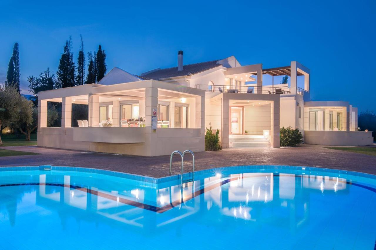 Astarte Villas - Istar Villa With Tennis Court Makhairádhon 外观 照片