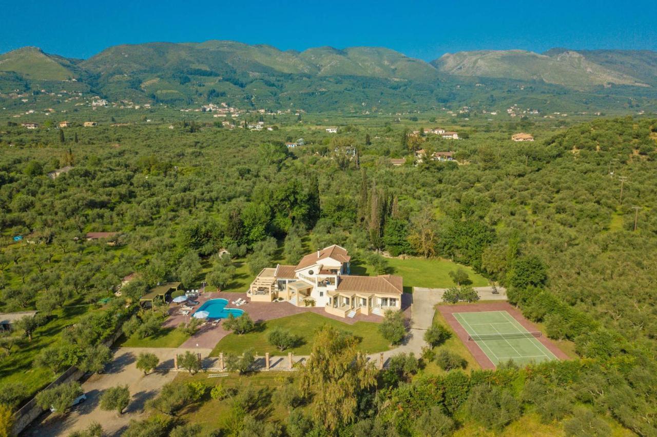 Astarte Villas - Istar Villa With Tennis Court Makhairádhon 外观 照片