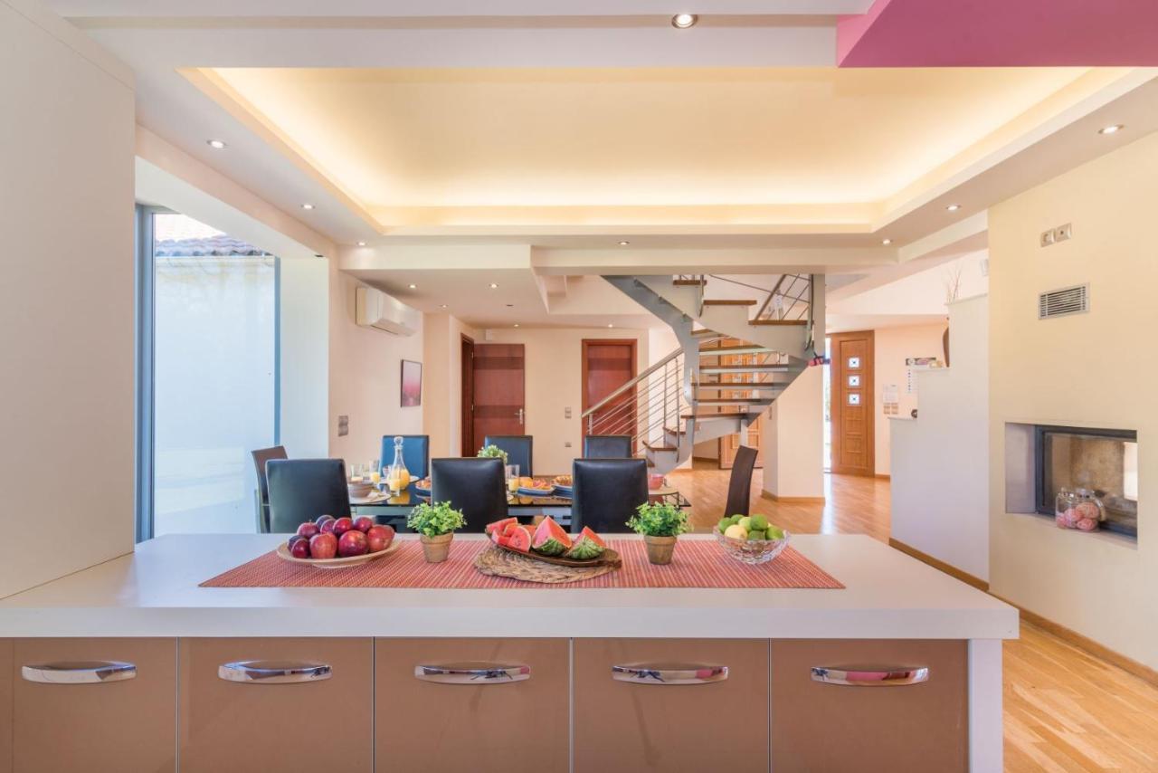 Astarte Villas - Istar Villa With Tennis Court Makhairádhon 外观 照片
