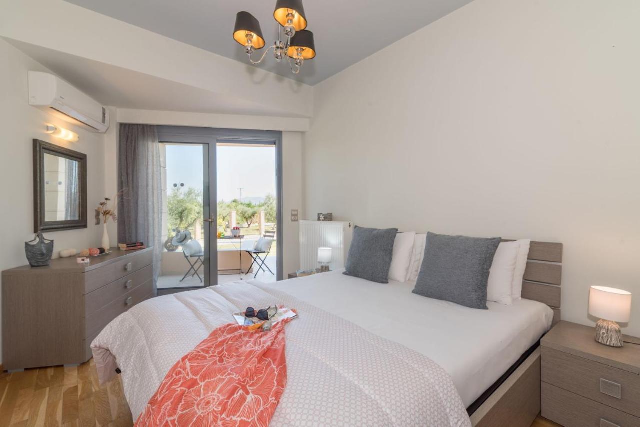 Astarte Villas - Istar Villa With Tennis Court Makhairádhon 外观 照片