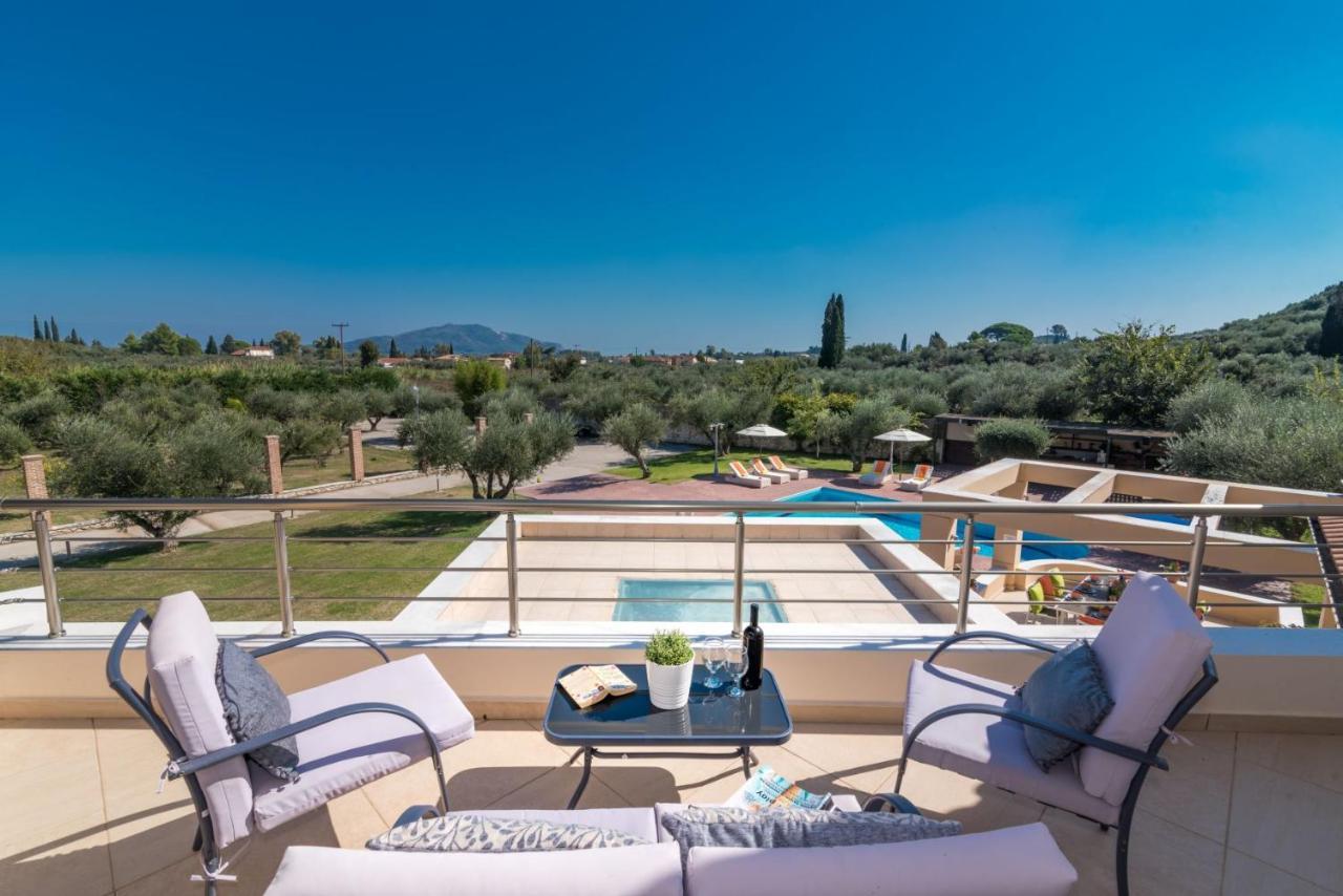 Astarte Villas - Istar Villa With Tennis Court Makhairádhon 外观 照片