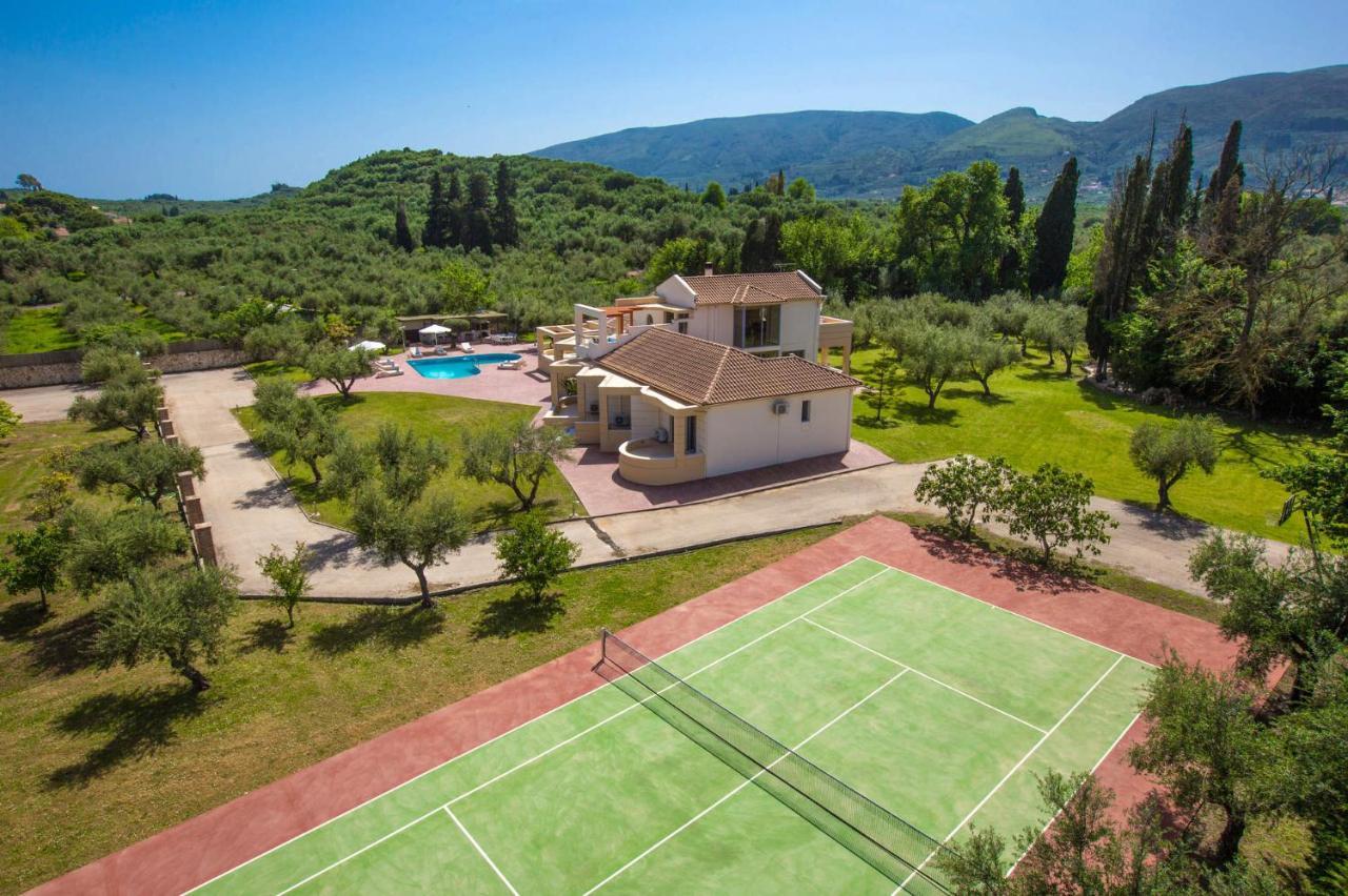 Astarte Villas - Istar Villa With Tennis Court Makhairádhon 外观 照片