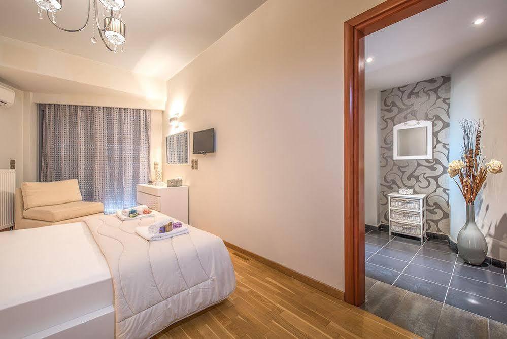 Astarte Villas - Istar Villa With Tennis Court Makhairádhon 外观 照片