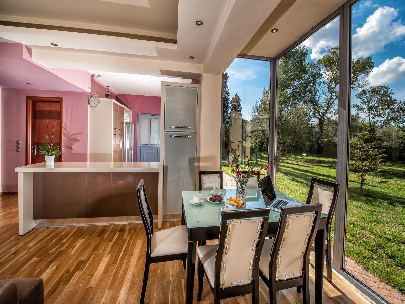 Astarte Villas - Istar Villa With Tennis Court Makhairádhon 外观 照片