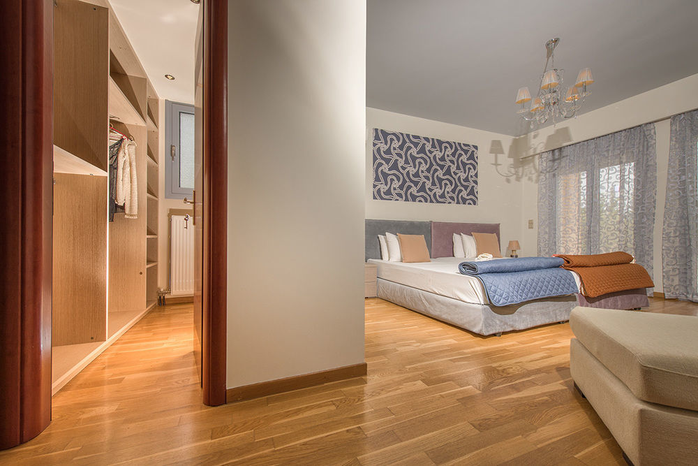 Astarte Villas - Istar Villa With Tennis Court Makhairádhon 外观 照片
